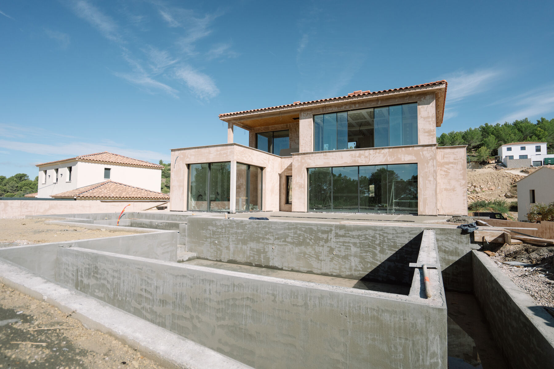 Bassin et terrasse